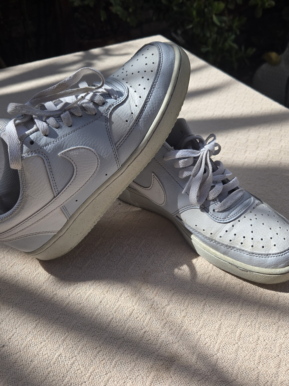 Nike Men’s Low-Top Sneakers in Light Blue/White - Picture 2 of 6